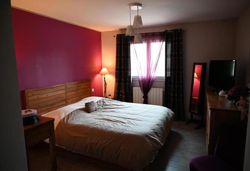 مبيت وإفطار A L Orée Du Bois