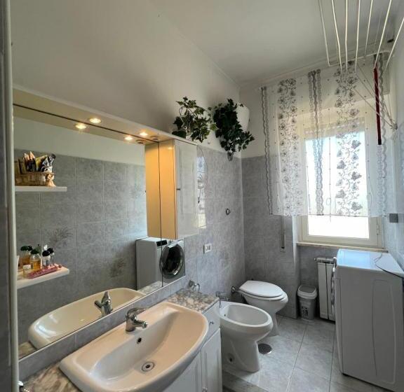 ベッドアンドブレックファースト Alloggio Turistico Francy Home