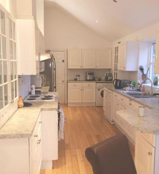 ベッドアンドブレックファースト Beautiful Airbnb With Ensuite Rooms