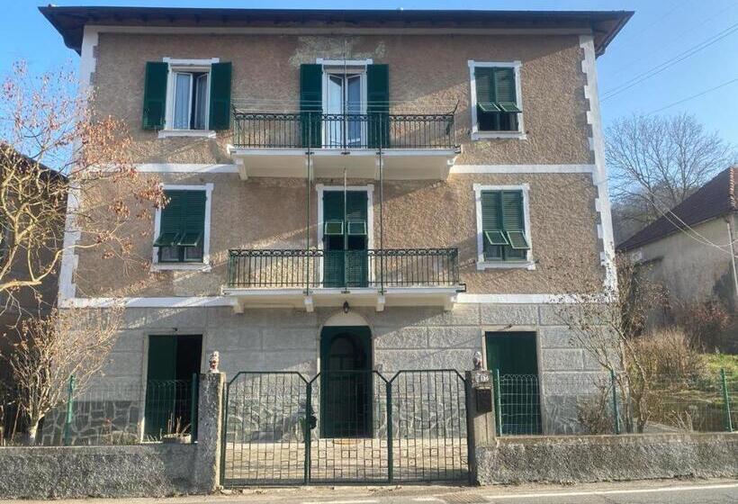 צימר Casa Delle Farfalle