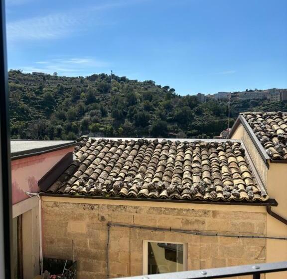 צימר L  Antico Borgo Ibla