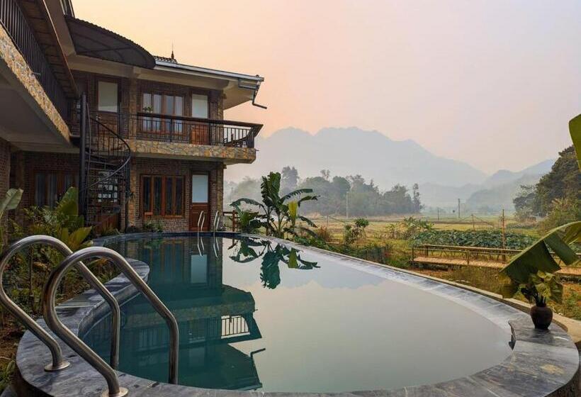 تختخواب و صبحانه Peaceful Maichau Homestay