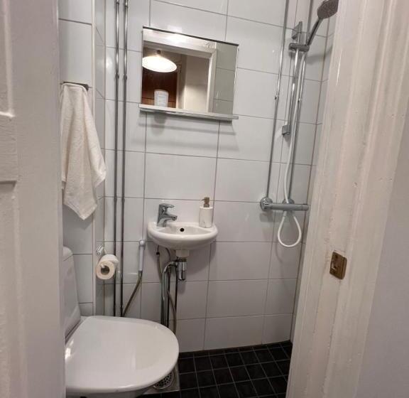 住宿加早餐  Your Chic Vibrant Airbnb