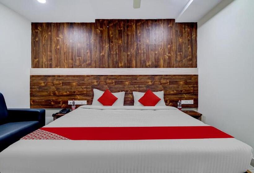 Collection O Hotel Vihari Grand