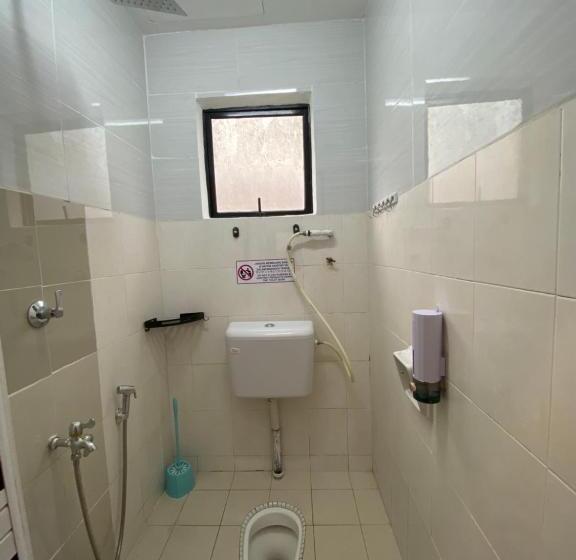 Hostel Sriamera