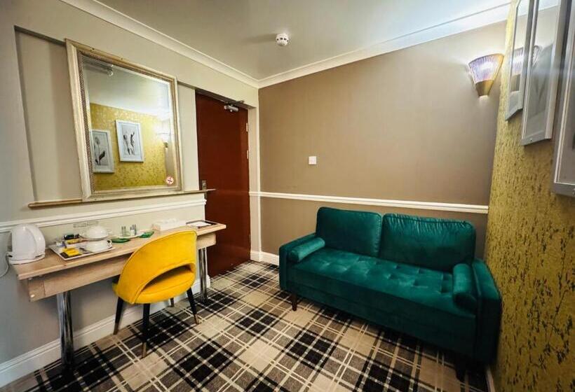 Отель 4 Sisters Inn