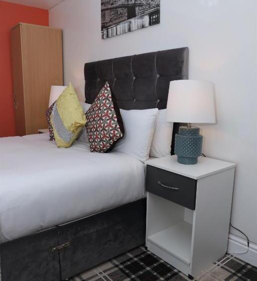 Отель 4 Sisters Inn