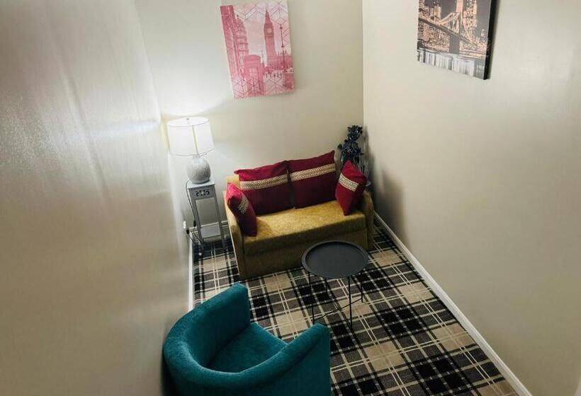 Отель 4 Sisters Inn