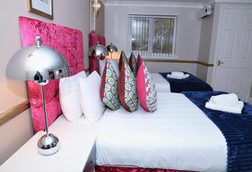 Отель 4 Sisters Inn