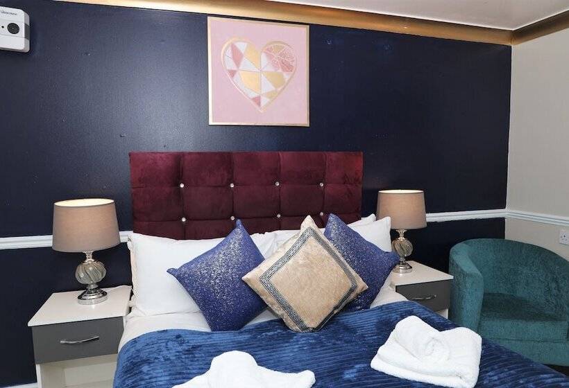 Отель 4 Sisters Inn