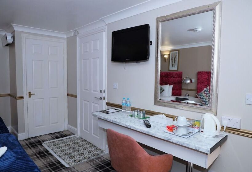 Отель 4 Sisters Inn