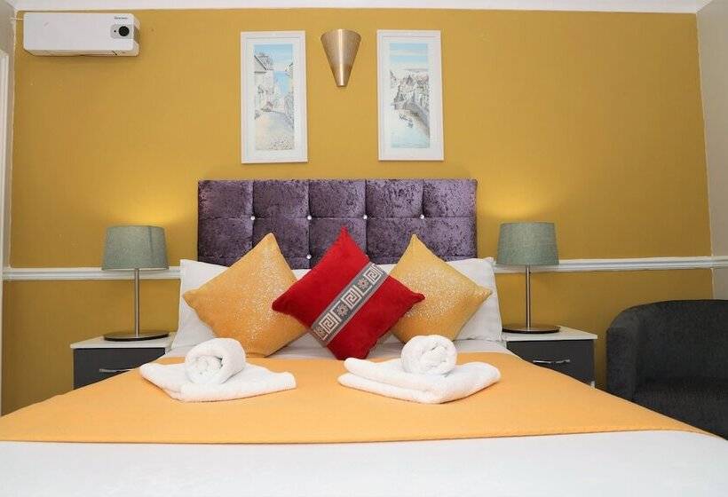 Отель 4 Sisters Inn