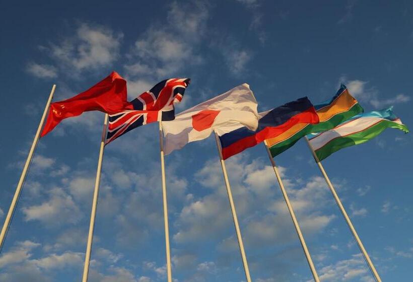 فندق Aral Plaza Resort