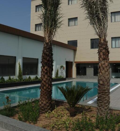 فندق Crown Park Luxury