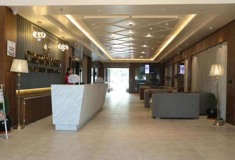 فندق Crown Park Luxury