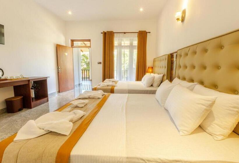 Hotel Elysia Sigiriya