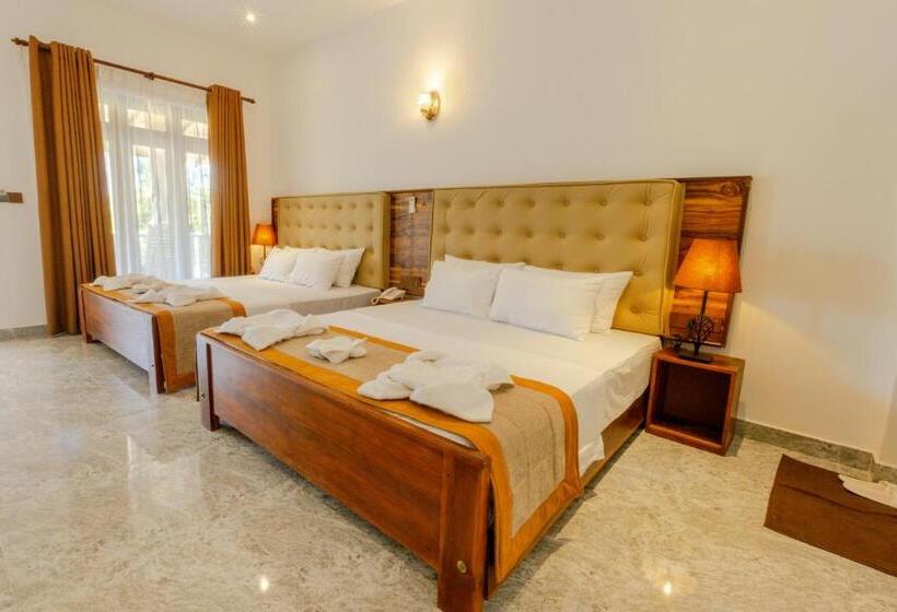 Hotel Elysia Sigiriya