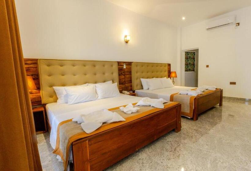 Hotel Elysia Sigiriya