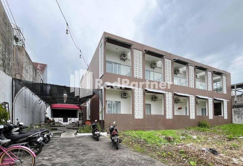 호텔 Griya Borobudur Malang Syariah Redpartner