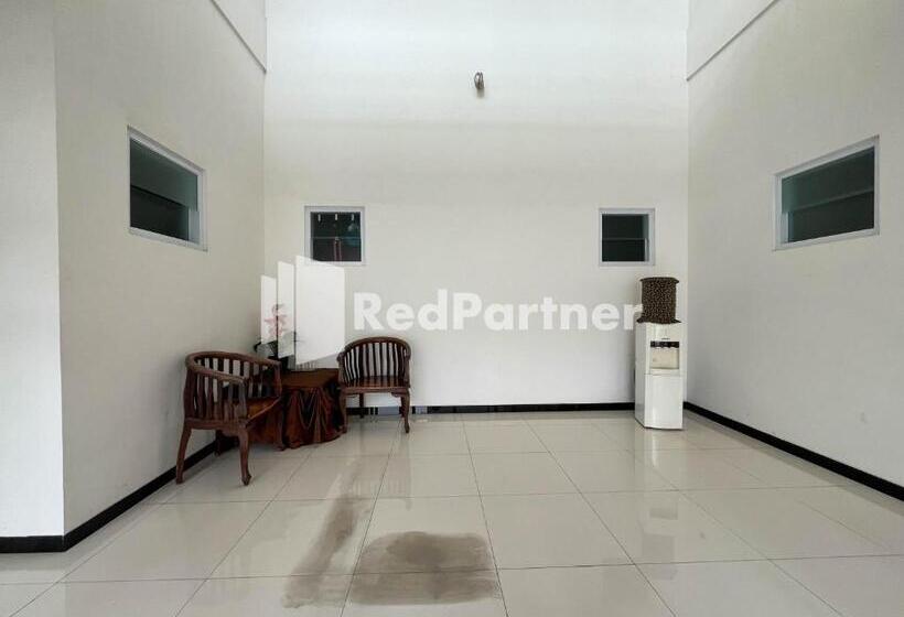 호텔 Griya Borobudur Malang Syariah Redpartner