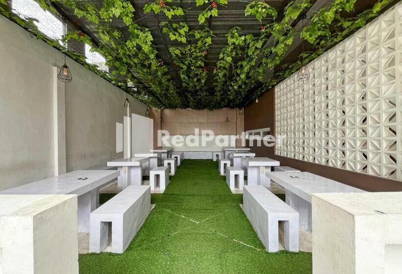 호텔 Griya Borobudur Malang Syariah Redpartner