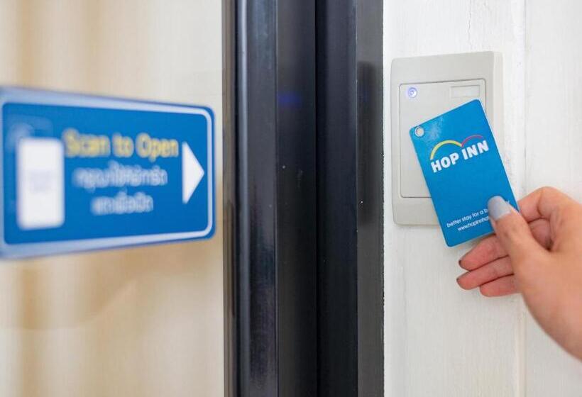 בית מלון כפרי Hop Inn Kanchanaburi Building B