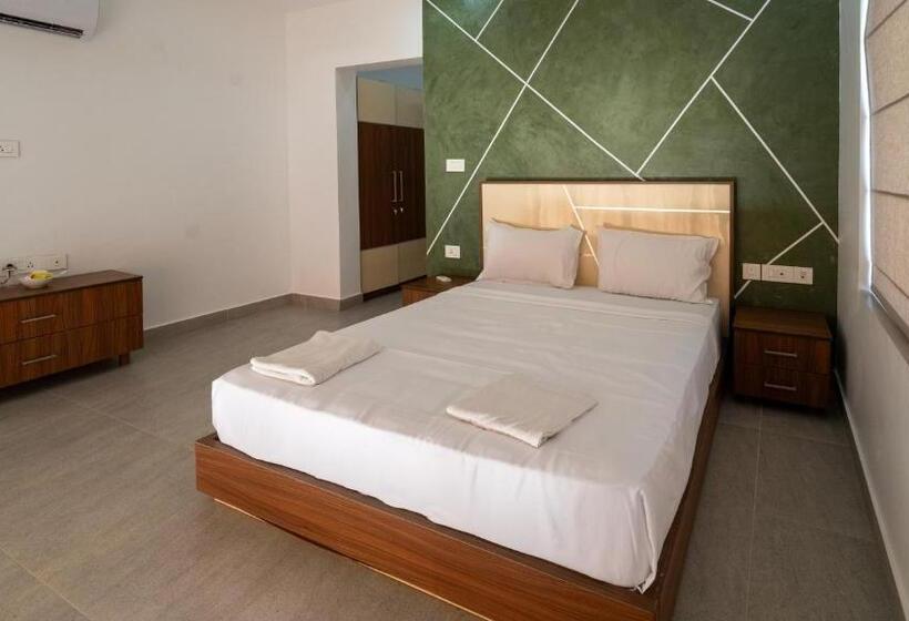 בית מלון כפרי Jungle Drive Resort Vayalada