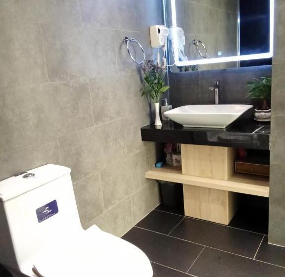 هتل Khách Sạn Phước Lộc Thọ 2   福禄寿