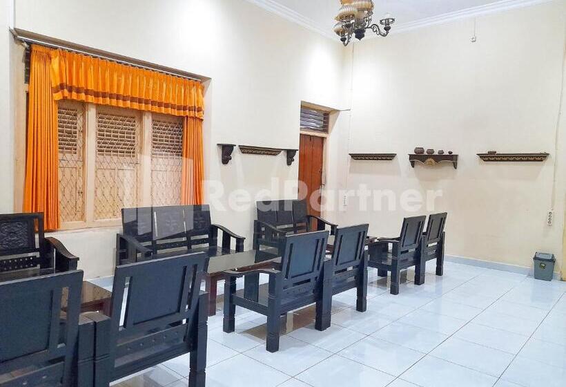 فندق Lh101 Guest House Syariah Near Makam Sunan Bonang Redpartner