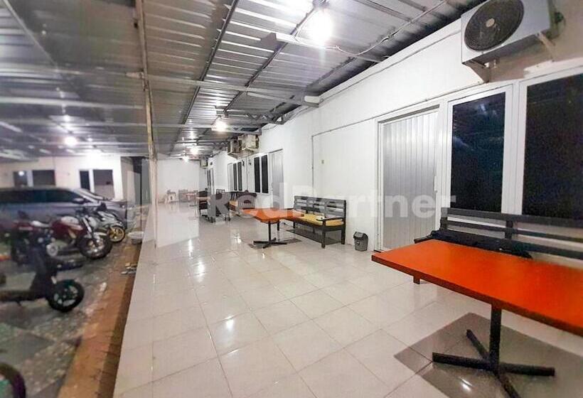 فندق Lh101 Guest House Syariah Near Makam Sunan Bonang Redpartner