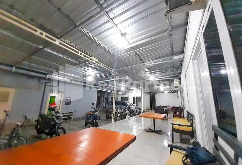 فندق Lh101 Guest House Syariah Near Makam Sunan Bonang Redpartner