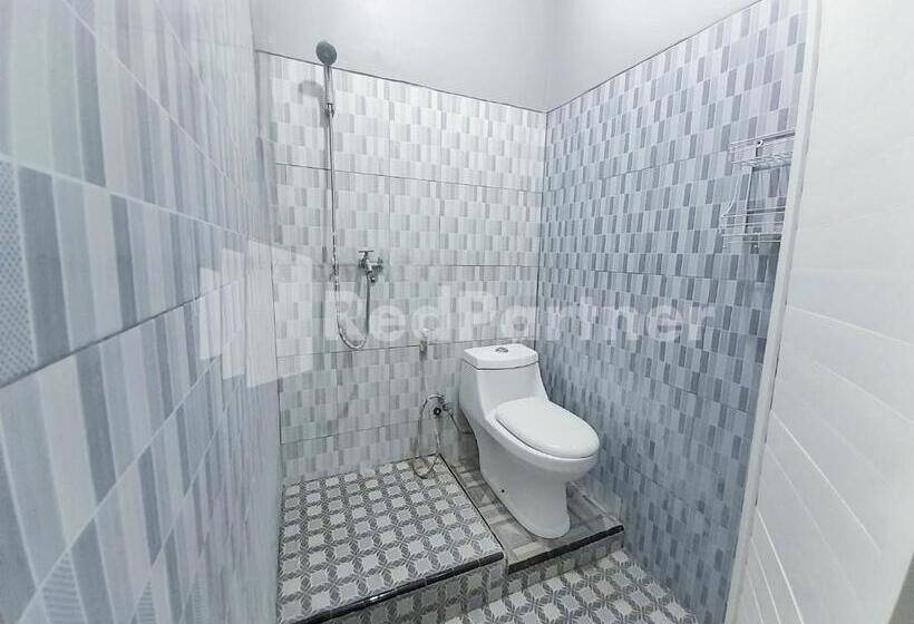 فندق Lh101 Guest House Syariah Near Makam Sunan Bonang Redpartner