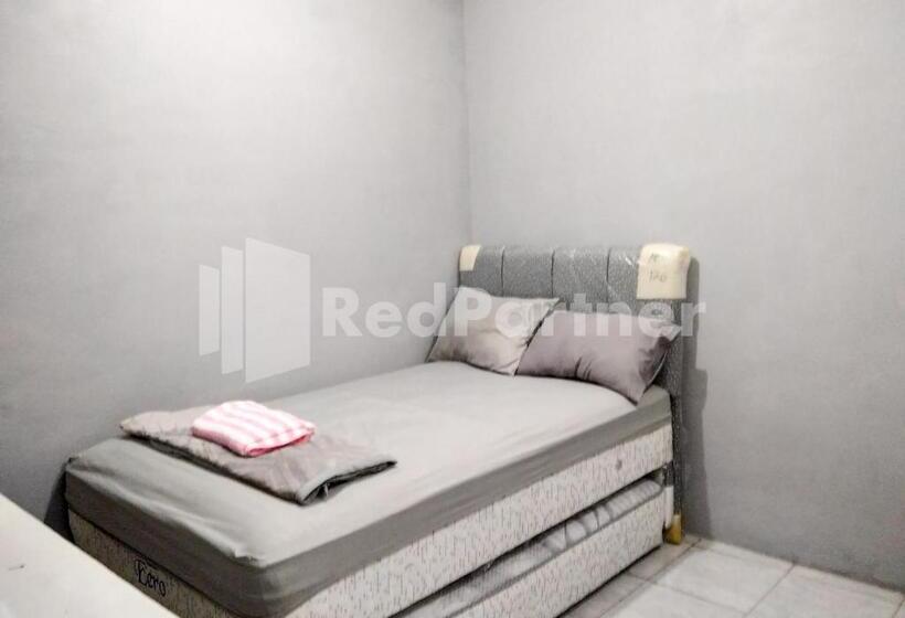 فندق Lh101 Guest House Syariah Near Makam Sunan Bonang Redpartner