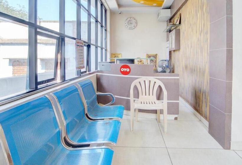 Отель O Mala Residency