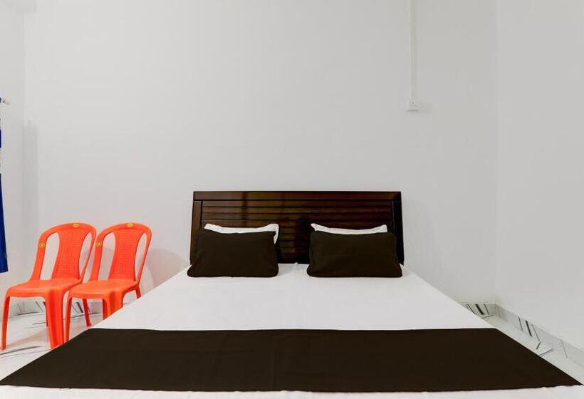 בית מלון כפרי Oyo Rd Palace