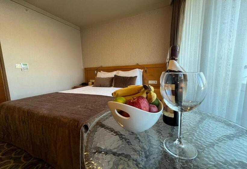 酒店 Pi̇etra Volley