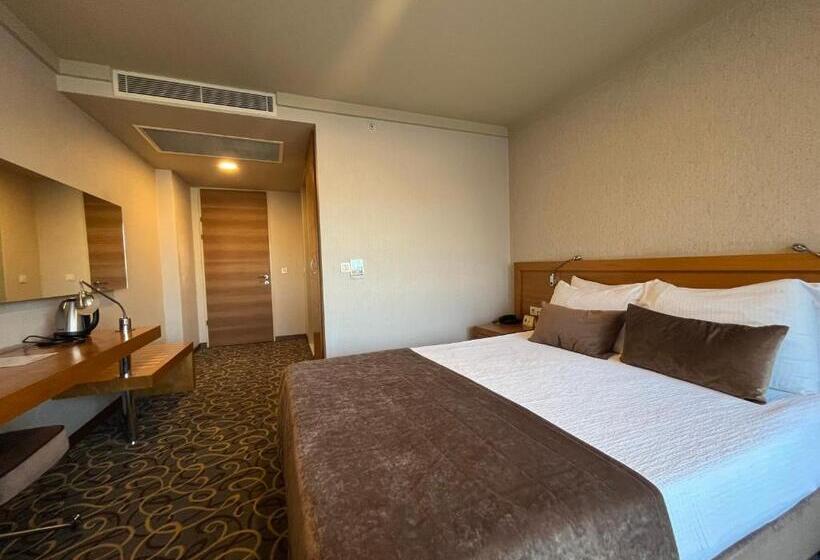 酒店 Pi̇etra Volley