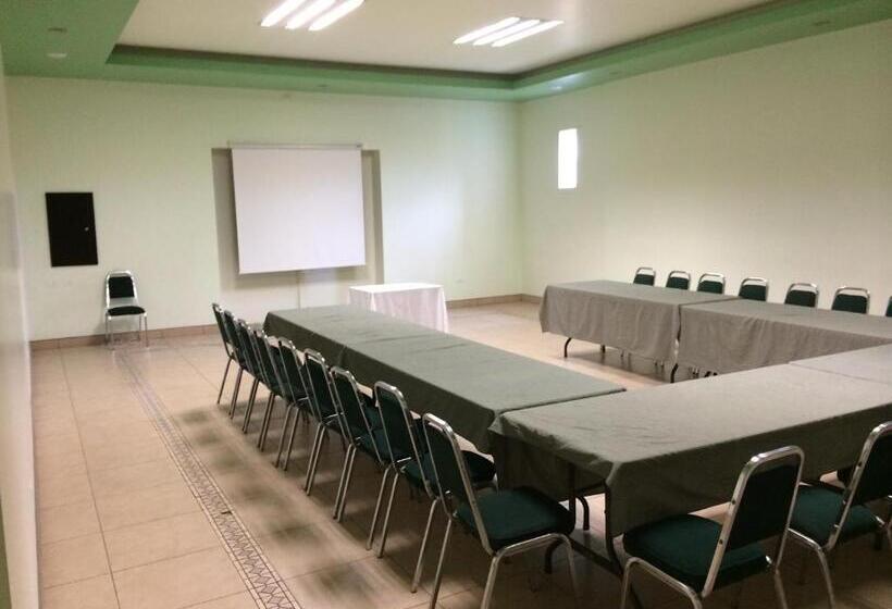 ホテル Tarahumara Inn