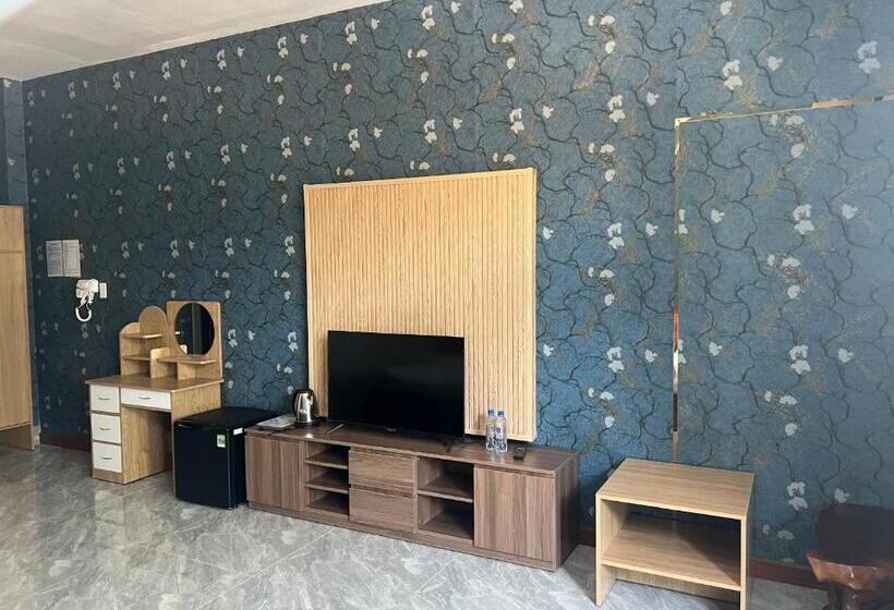 هتل Thành Phố Mới