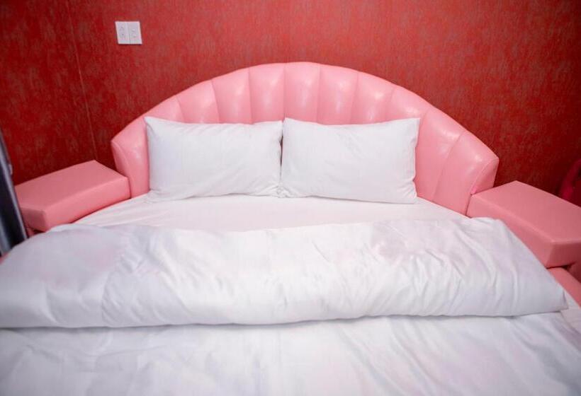 هتل Thành Phố Mới