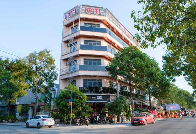 هتل Thành Phố Mới