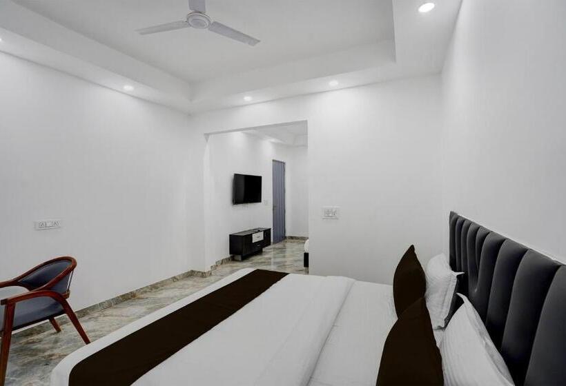 فندق Townhouse 1341 Premium Rooms