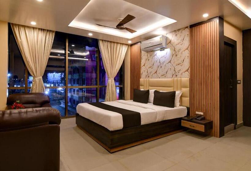 فندق Super Townhouse Oak Bulbuli Neer