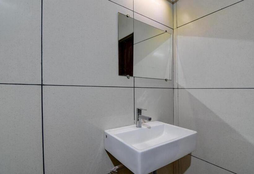 فندق Super Townhouse Oak Bulbuli Neer