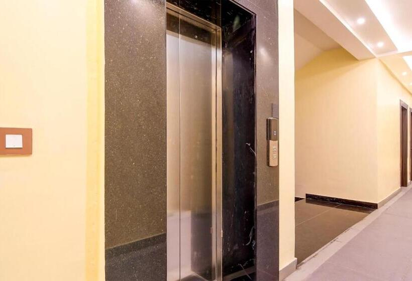 فندق Super Townhouse Oak Bulbuli Neer