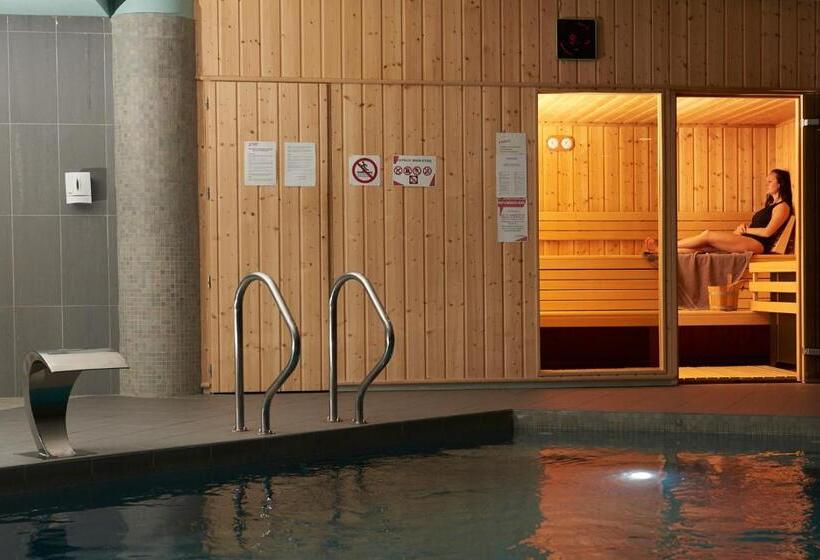 Отель Villages Clubs Du Soleil Oz En Oisans