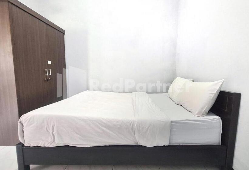 فندق Vins Homestay Kroya Mitra Reddoorz