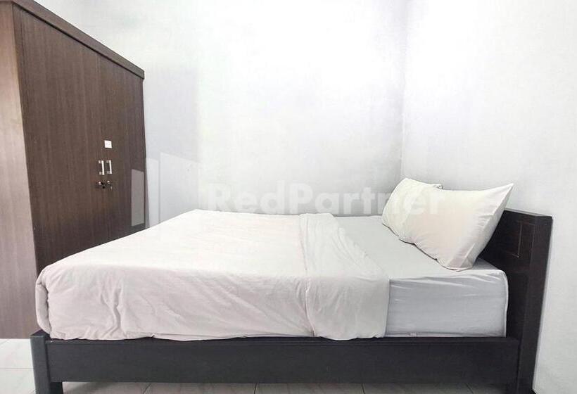 בית מלון כפרי Vins Homestay Kroya Mitra Reddoorz