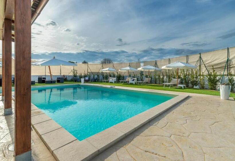 Villa Cangiano B&b And Pool