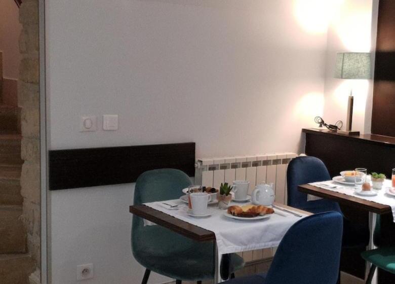 Lencia Hotel,downtown